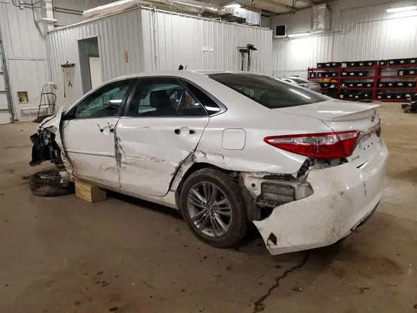 4T1BF1FK9HU313960 2017 TOYOTA CAMRY - Image 2