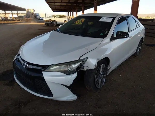 4T1BF1FK9HU317166 2017 TOYOTA CAMRY - Image 2