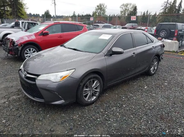 4T1BF1FK9HU318284 2017 TOYOTA CAMRY - Image 2