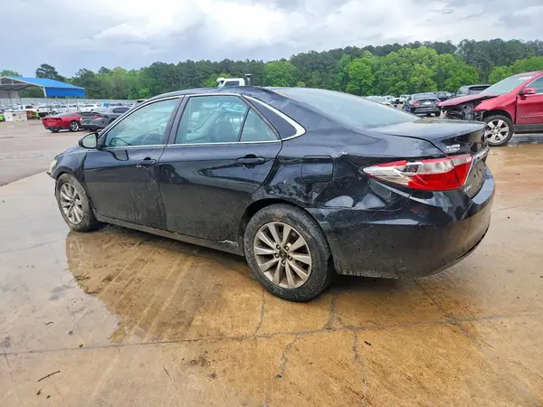 4T1BF1FK9HU326563 2017 TOYOTA CAMRY - Image 2