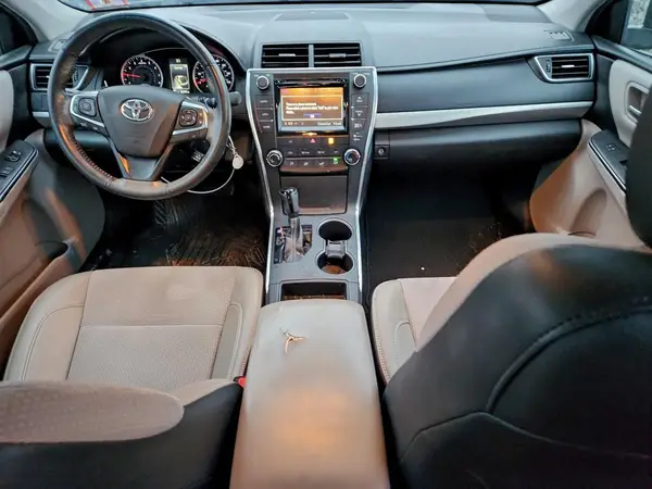4T1BF1FK9HU329057 2017 TOYOTA CAMRY - Image 8