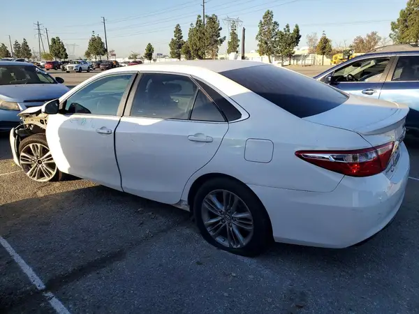 4T1BF1FK9HU331021 2017 TOYOTA CAMRY - Image 2
