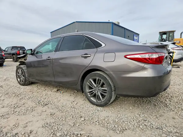 4T1BF1FK9HU331407 2017 TOYOTA CAMRY - Image 2