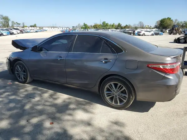 4T1BF1FK9HU333125 2017 TOYOTA CAMRY - Image 2