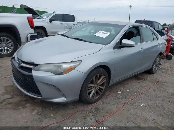 4T1BF1FK9HU334274 2017 TOYOTA CAMRY - Image 2