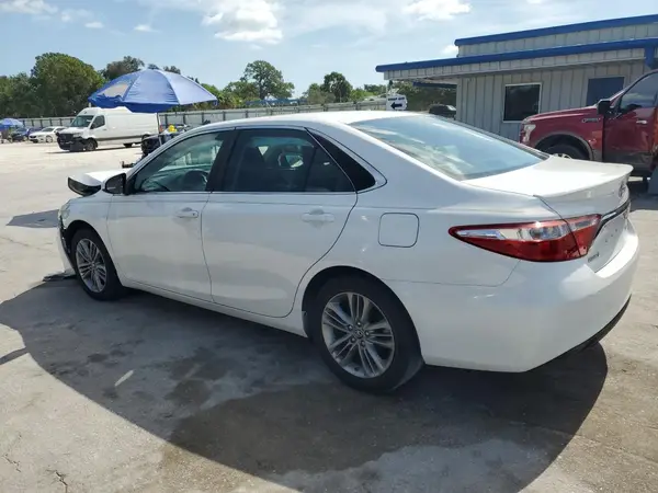 4T1BF1FK9HU334419 2017 TOYOTA CAMRY - Image 2