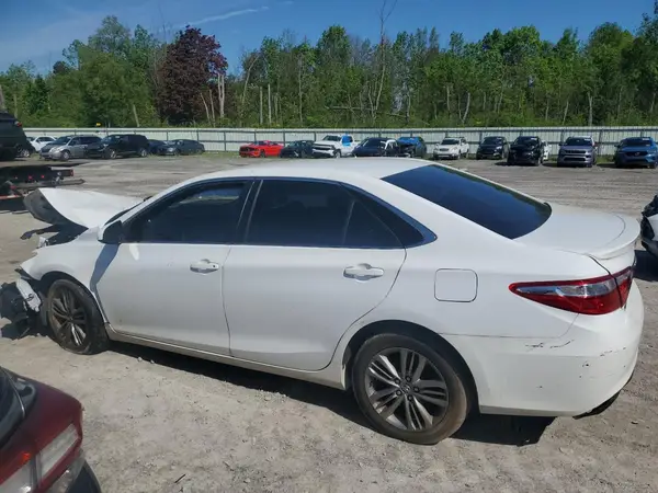 4T1BF1FK9HU337269 2017 TOYOTA CAMRY - Image 2