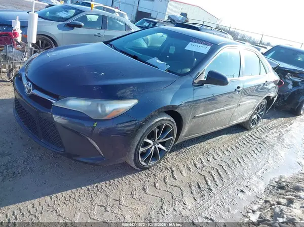 4T1BF1FK9HU338373 2017 TOYOTA CAMRY - Image 2