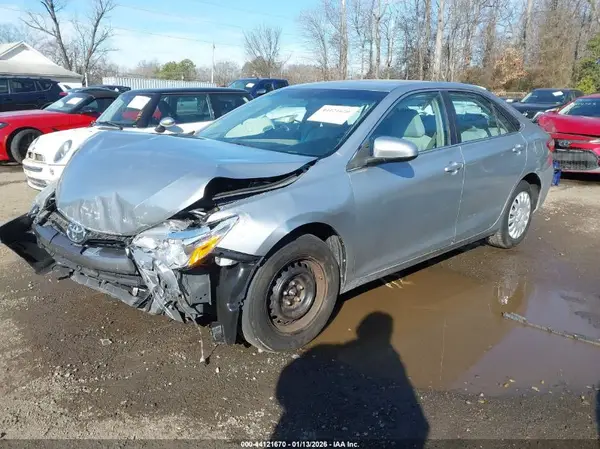 4T1BF1FK9HU340494 2017 TOYOTA CAMRY - Image 2