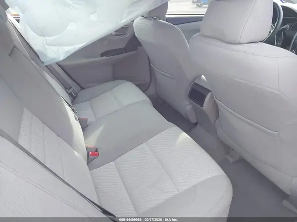 4T1BF1FK9HU341693 2017 TOYOTA CAMRY - Image 8