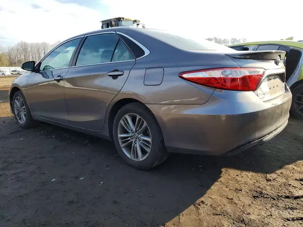 4T1BF1FK9HU342049 2017 TOYOTA CAMRY - Image 2