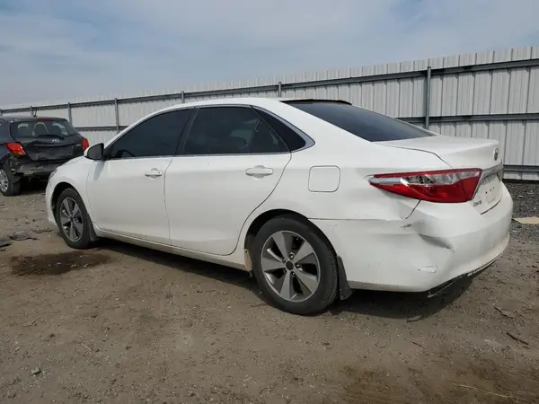 4T1BF1FK9HU343377 2017 TOYOTA CAMRY - Image 2