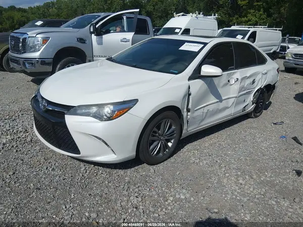 4T1BF1FK9HU344951 2017 TOYOTA CAMRY - Image 2