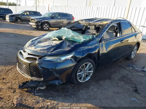 4T1BF1FK9HU347221 2017 TOYOTA CAMRY - Image 2
