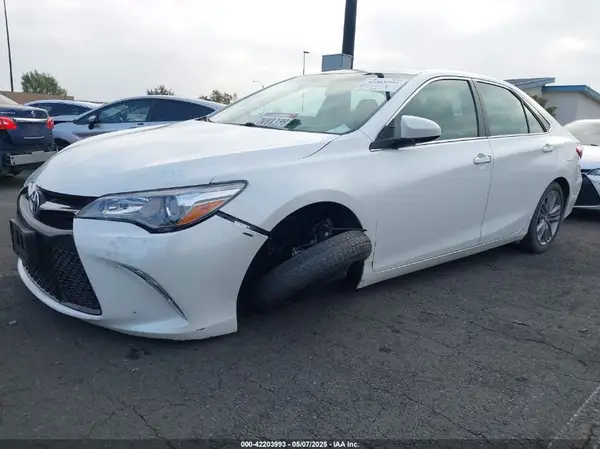 4T1BF1FK9HU347431 2017 TOYOTA CAMRY - Image 2