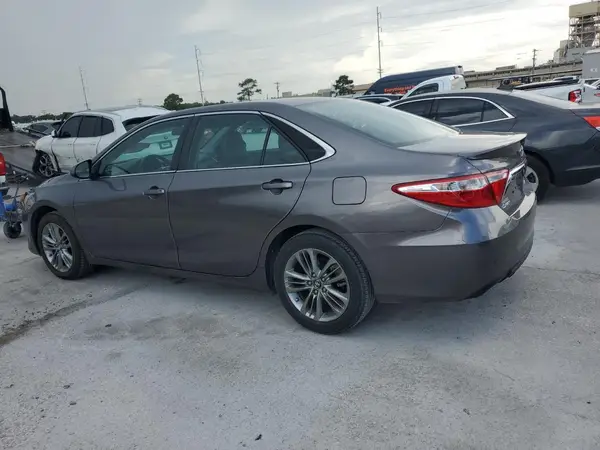 4T1BF1FK9HU348174 2017 TOYOTA CAMRY - Image 2