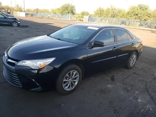 4T1BF1FK9HU348207 2017 TOYOTA CAMRY - Image 1