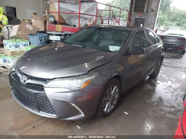 4T1BF1FK9HU348899 2017 TOYOTA CAMRY - Image 2