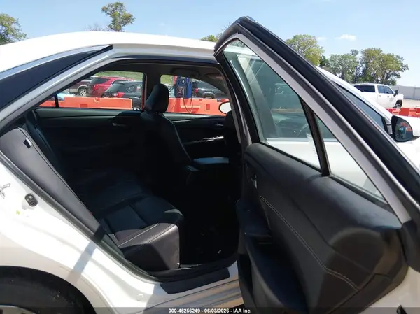 4T1BF1FK9HU350541 2017 TOYOTA CAMRY - Image 8