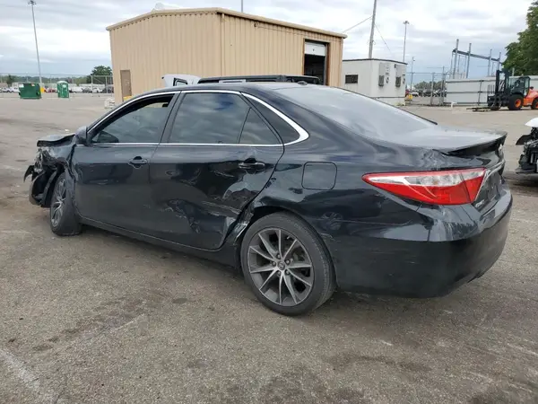 4T1BF1FK9HU351432 2017 TOYOTA CAMRY - Image 2