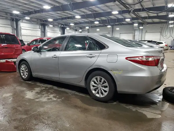 4T1BF1FK9HU354069 2017 TOYOTA CAMRY - Image 2