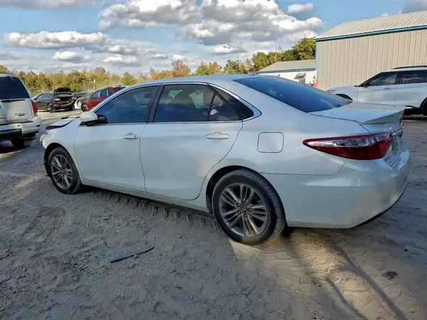 4T1BF1FK9HU355092 2017 TOYOTA CAMRY - Image 2