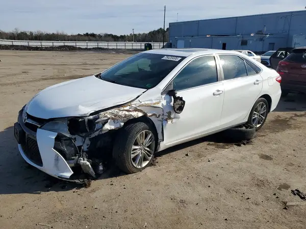 4T1BF1FK9HU355593 2017 TOYOTA CAMRY - Image 1