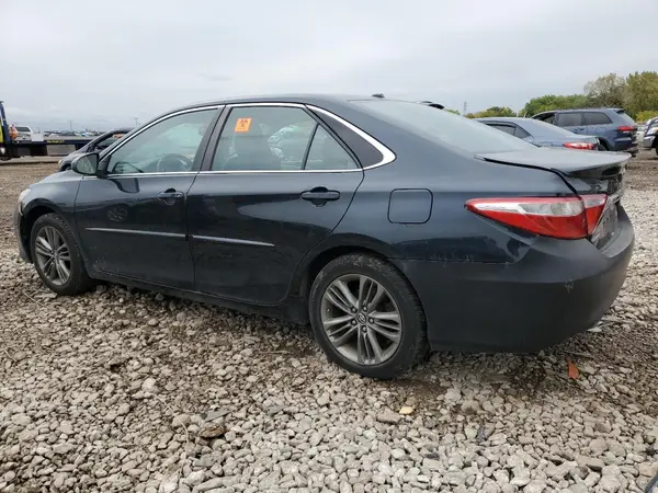 4T1BF1FK9HU357036 2017 TOYOTA CAMRY - Image 2