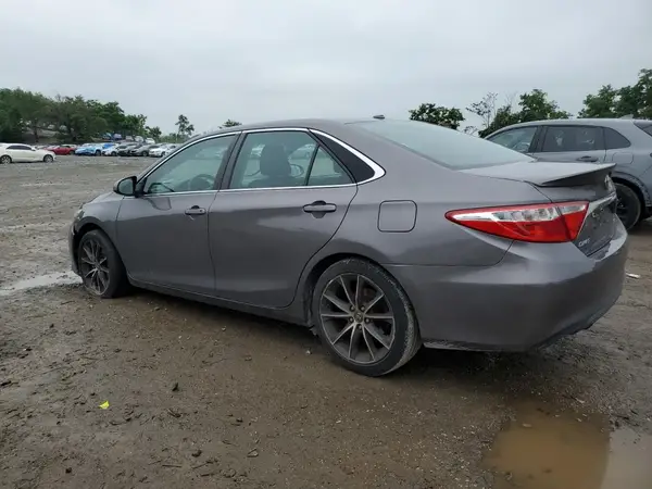 4T1BF1FK9HU357098 2017 TOYOTA CAMRY - Image 2