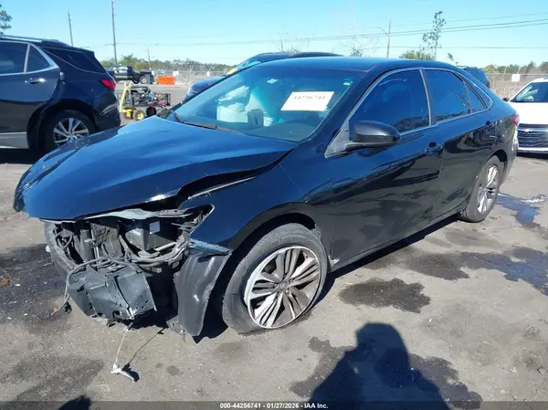 4T1BF1FK9HU357408 2017 TOYOTA CAMRY - Image 2