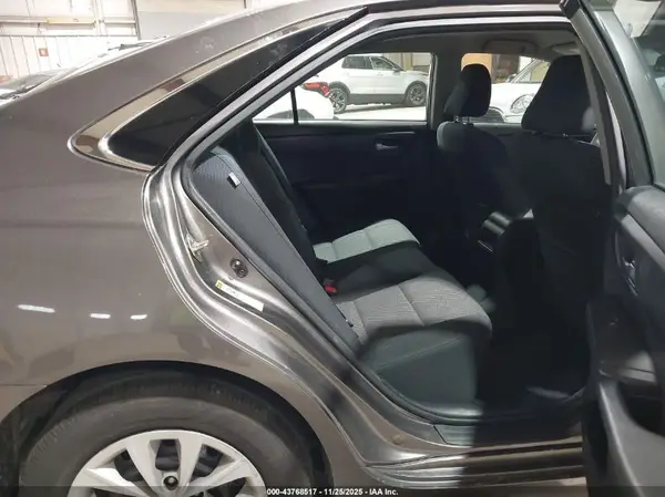 4T1BF1FK9HU358641 2017 TOYOTA CAMRY - Image 8