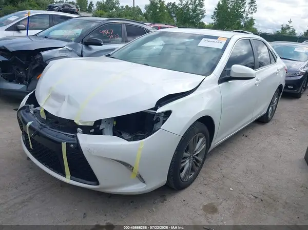 4T1BF1FK9HU360342 2017 TOYOTA CAMRY - Image 2