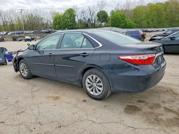 4T1BF1FK9HU360941 2017 TOYOTA CAMRY - Image 2