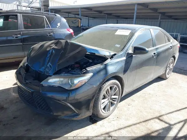 4T1BF1FK9HU365010 2017 TOYOTA CAMRY - Image 2