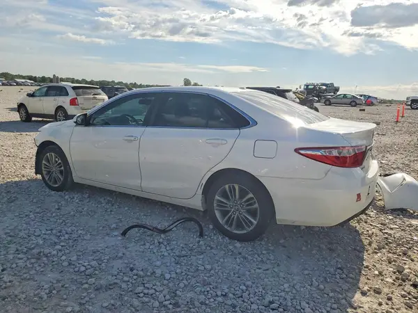 4T1BF1FK9HU367887 2017 TOYOTA CAMRY - Image 2