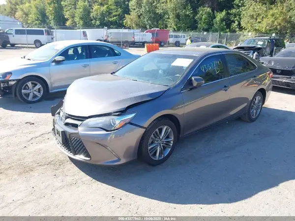 4T1BF1FK9HU368974 2017 TOYOTA CAMRY - Image 2