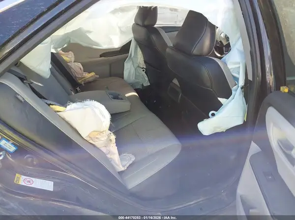 4T1BF1FK9HU369879 2017 TOYOTA CAMRY - Image 8