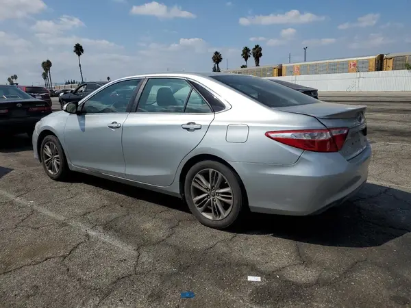 4T1BF1FK9HU370062 2017 TOYOTA CAMRY - Image 2
