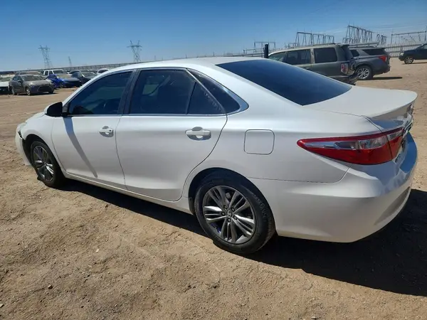 4T1BF1FK9HU370966 2017 TOYOTA CAMRY - Image 2