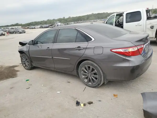 4T1BF1FK9HU371826 2017 TOYOTA CAMRY - Image 2