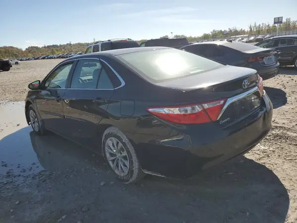 4T1BF1FK9HU374709 2017 TOYOTA CAMRY - Image 2