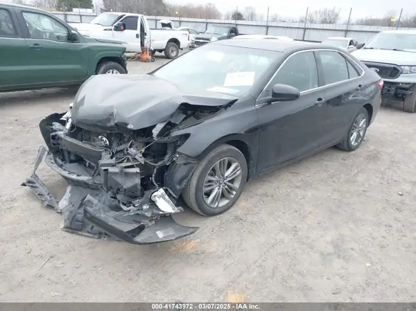 4T1BF1FK9HU376010 2017 TOYOTA CAMRY - Image 2
