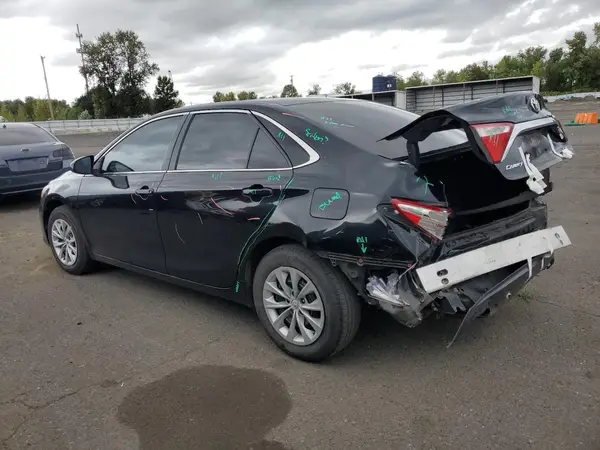 4T1BF1FK9HU379229 2017 TOYOTA CAMRY - Image 2