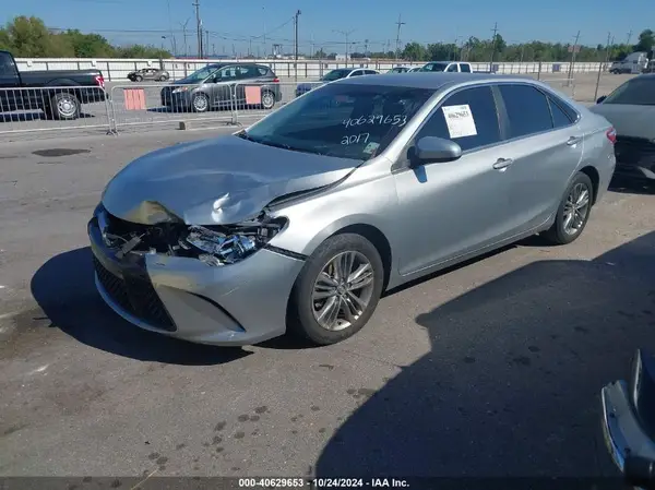 4T1BF1FK9HU379537 2017 TOYOTA CAMRY - Image 2