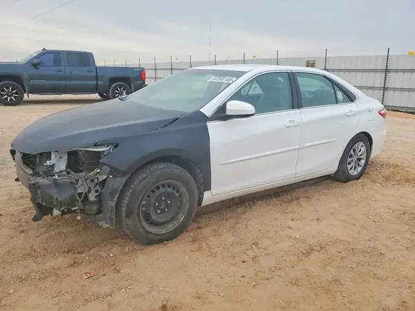 4T1BF1FK9HU381868 2017 TOYOTA CAMRY - Image 1