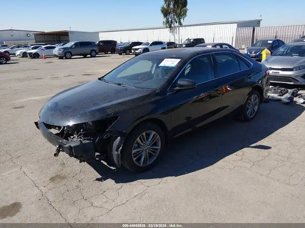 4T1BF1FK9HU382745 2017 TOYOTA CAMRY - Image 2