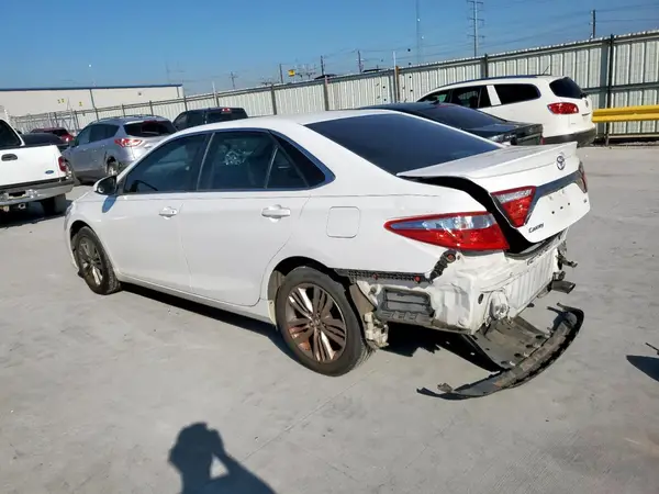 4T1BF1FK9HU383278 2017 TOYOTA CAMRY - Image 2