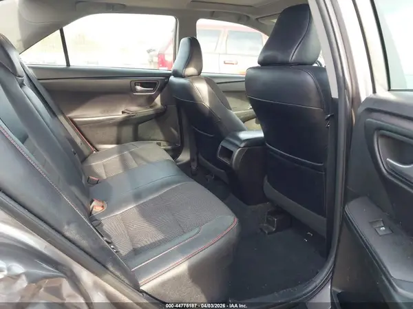 4T1BF1FK9HU386102 2017 TOYOTA CAMRY - Image 8