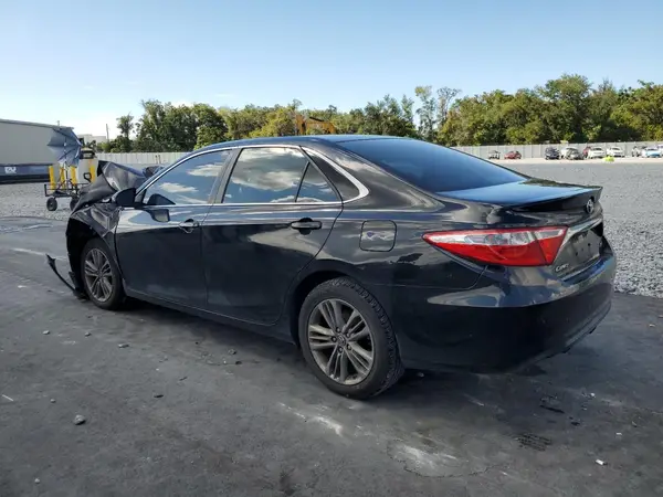 4T1BF1FK9HU390487 2017 TOYOTA CAMRY - Image 2