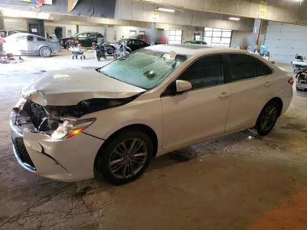 4T1BF1FK9HU391123 2017 TOYOTA CAMRY - Image 1